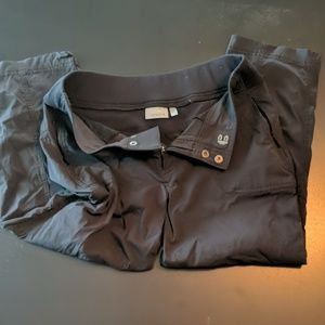 Athleta crop size 6 athletic pants